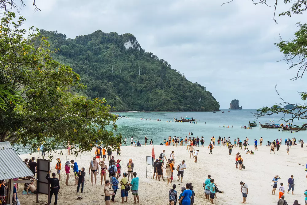Ao Nang opening hours