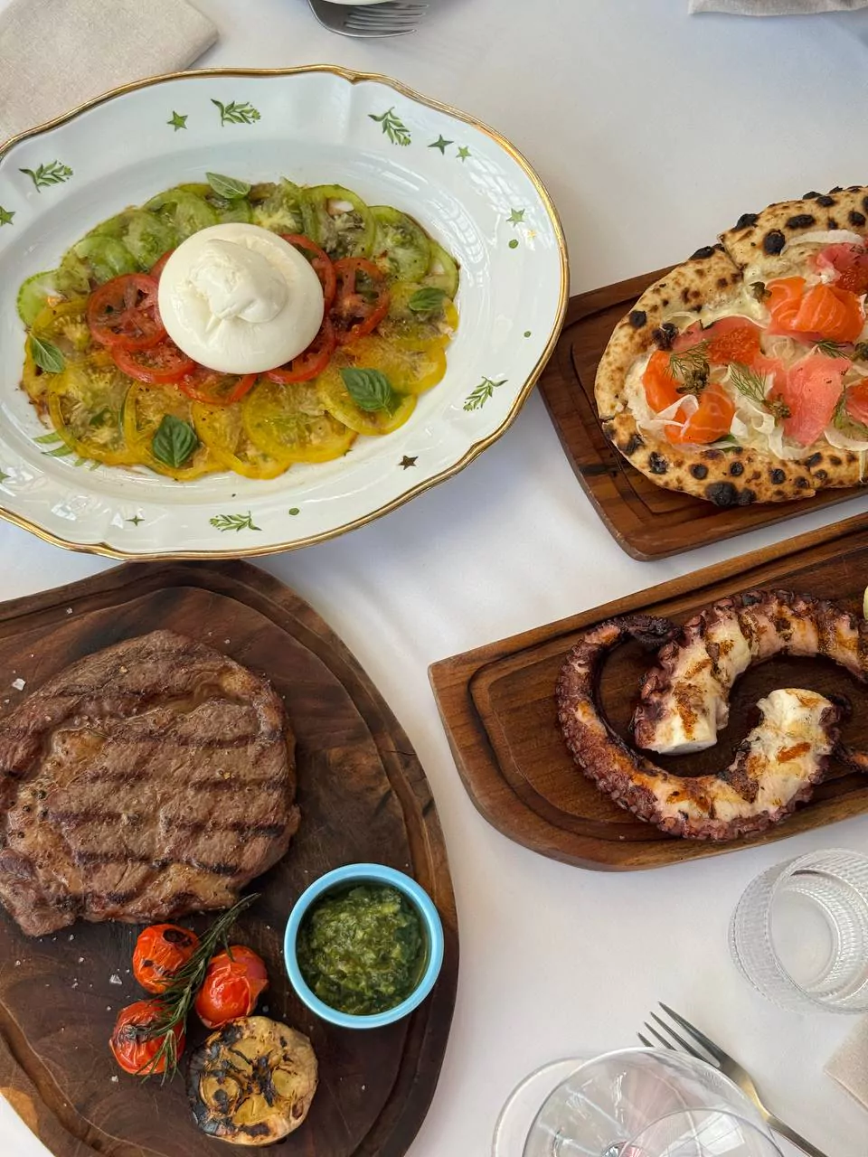 Банг Тао, Ресторан европейской кухни ETNA фото