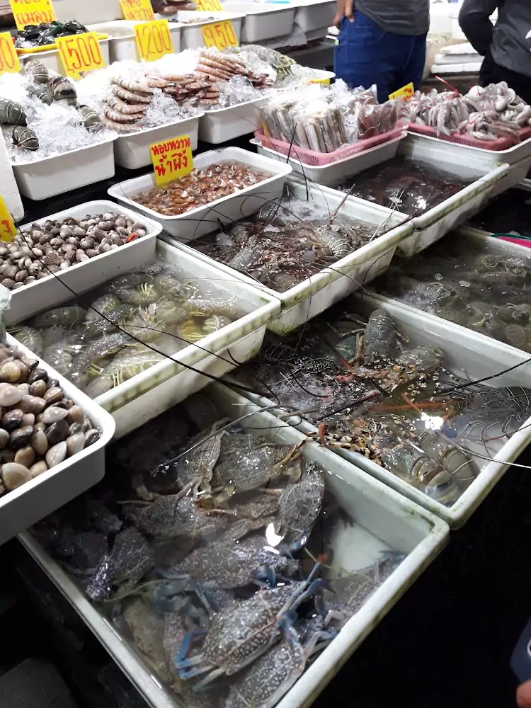 Rawai, Rawai Seafood Market explore