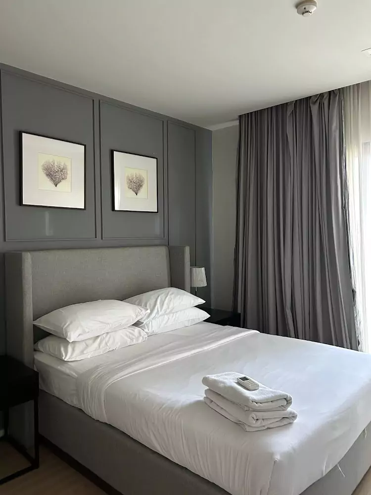 Chalong, Dlux Condominium, Chalong Phuket opening hours