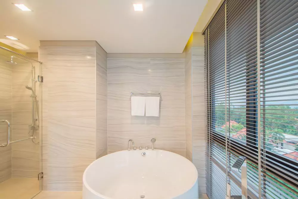 Bang Tao, Diamond Condominium Phuket explore