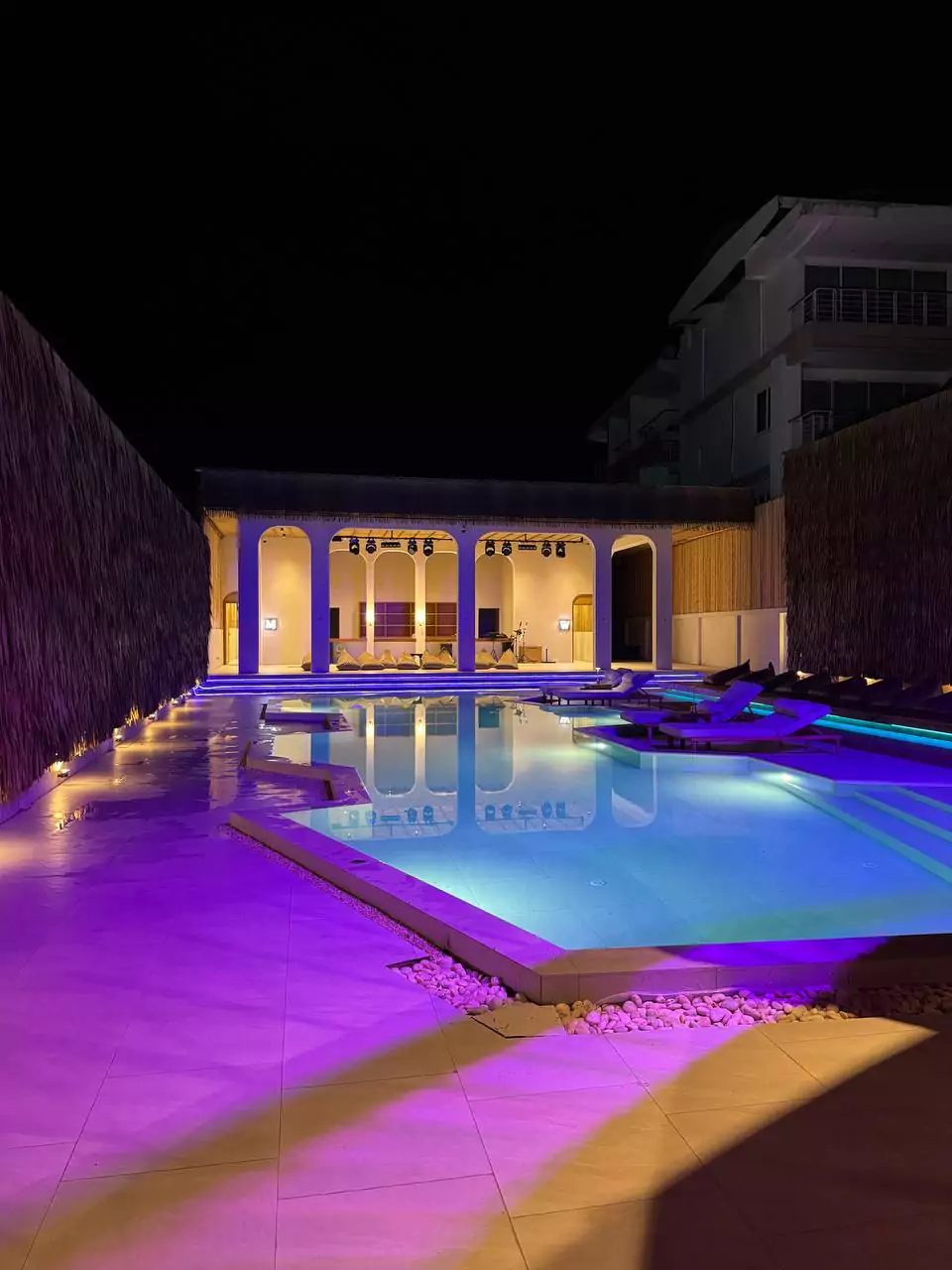 Раваи, Rawaiian Beach Club & Bar добраться самостоятельно