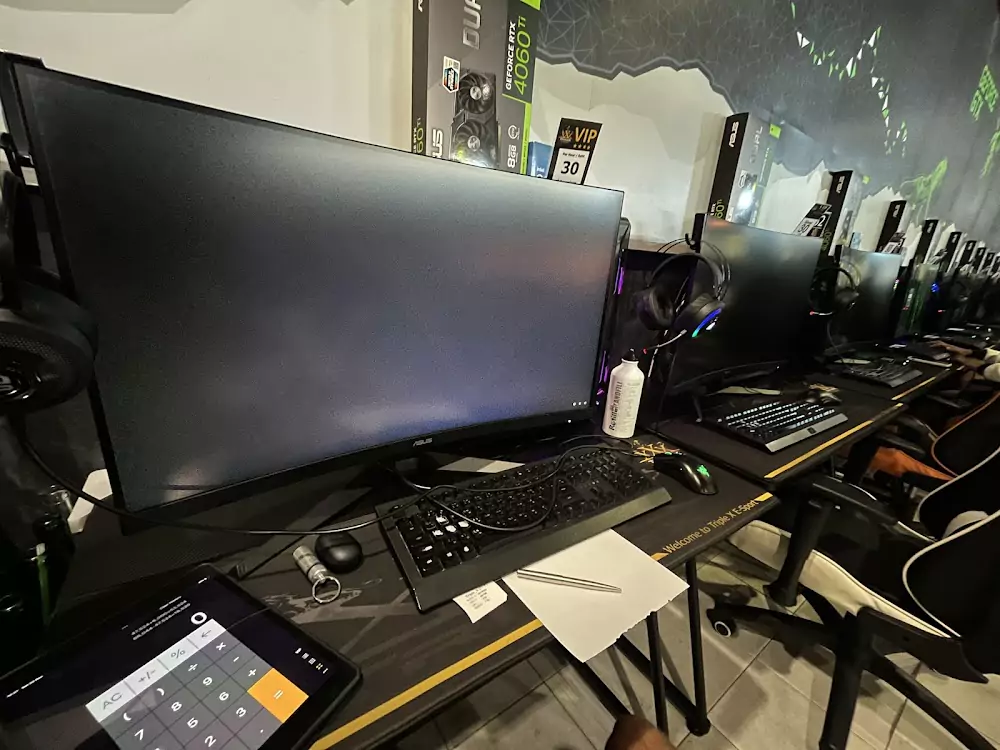 Phuket Town, Triple X E-Sport photo