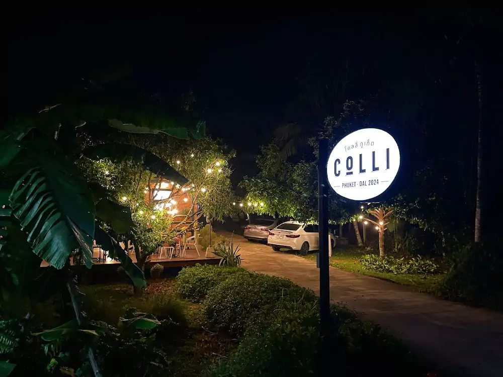 Тхепкассатри, Colli Phuket часы работы