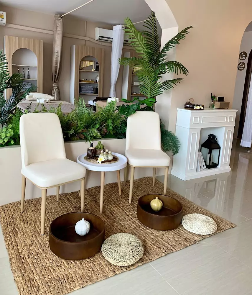 Kathu, Chic Massage Phuket route