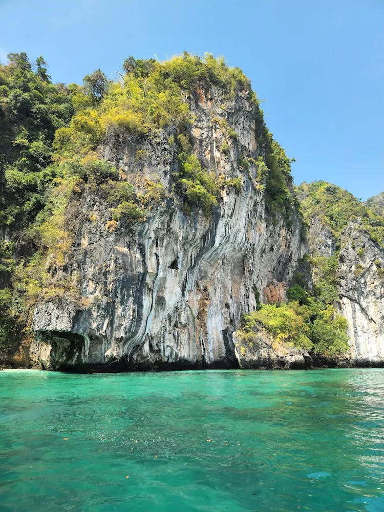 9nnV-9iWtYHUz-2zNoXj8uhAAN5r3xid