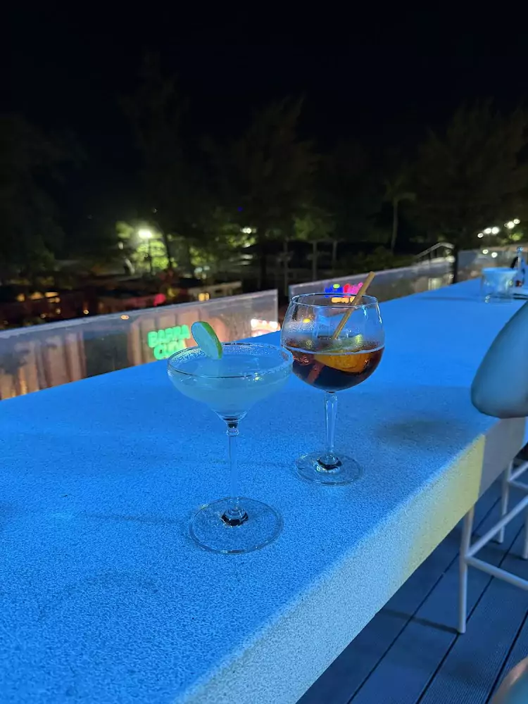 Патонг, FLYO Rooftop Beach Club Phuket найти