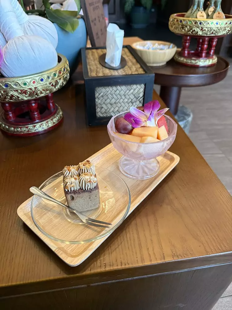 Bang Tao, Essento spa opening hours