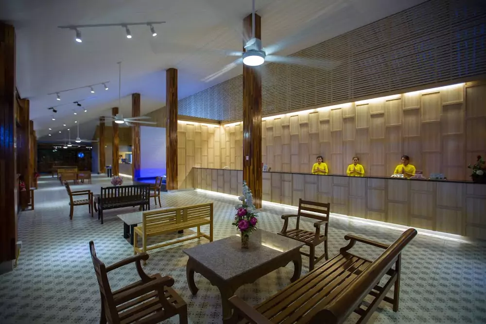 Пхукет таун, Mahacheeva Thai Massage сходить
