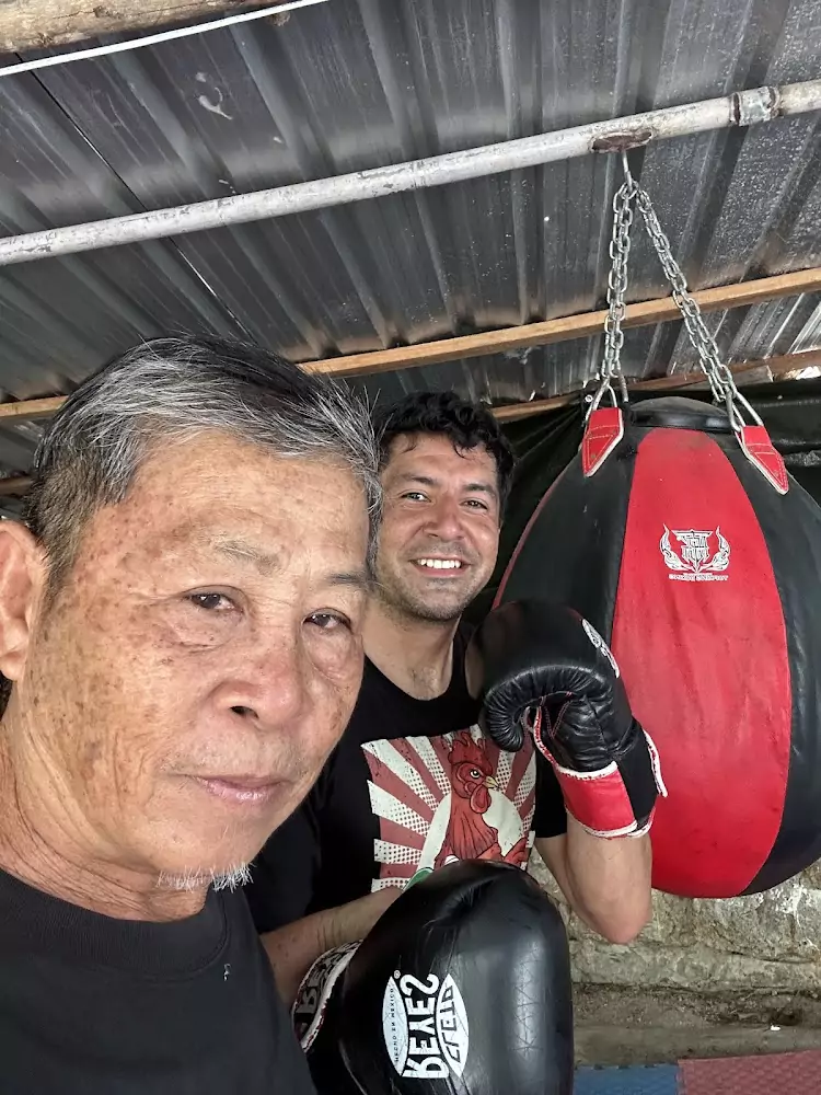 Патонг, Ali Peth Kalim Muay Thai время работы