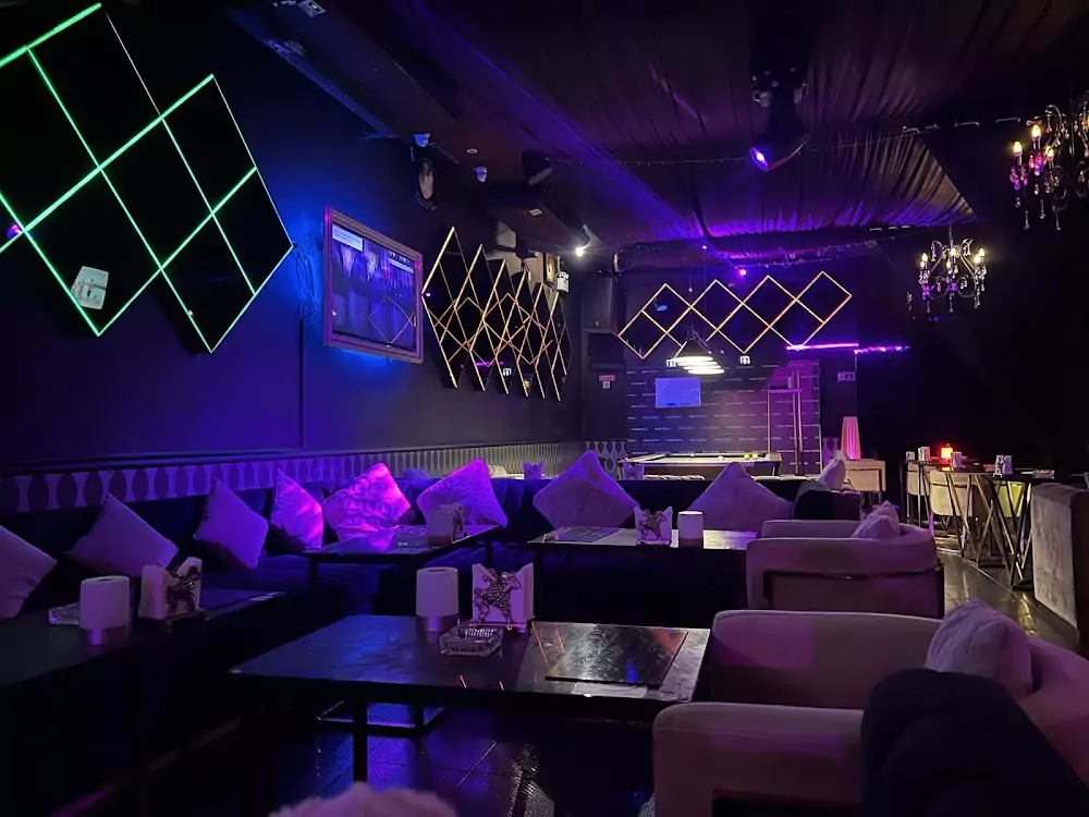 Patong, Dark Room address