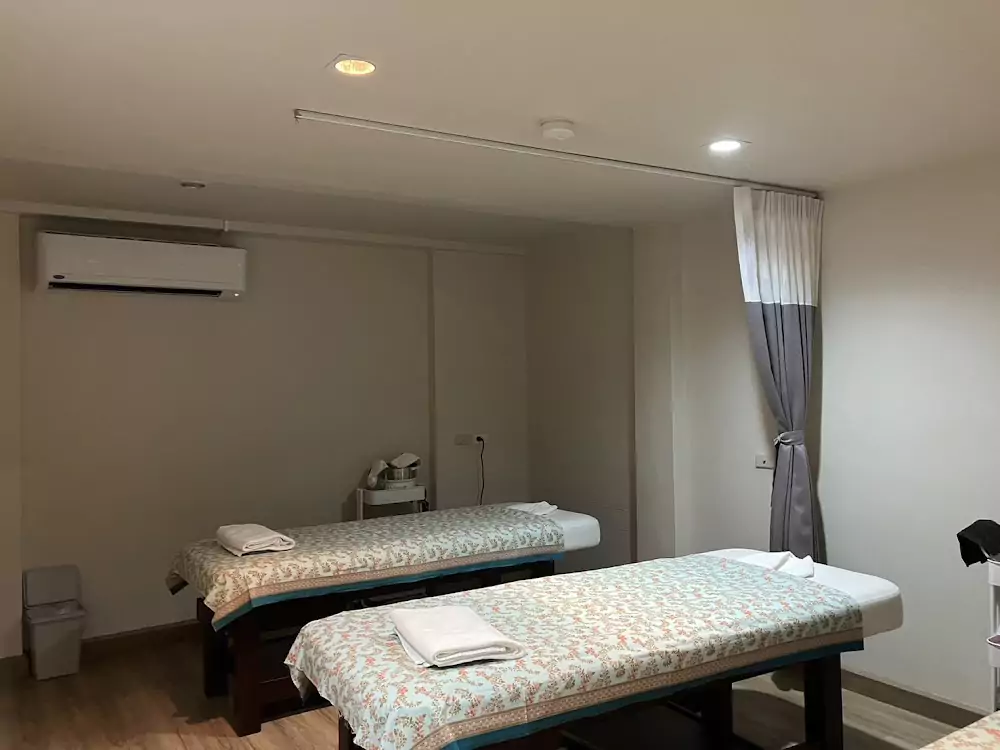 Patong, Spring Massage & Spa explore