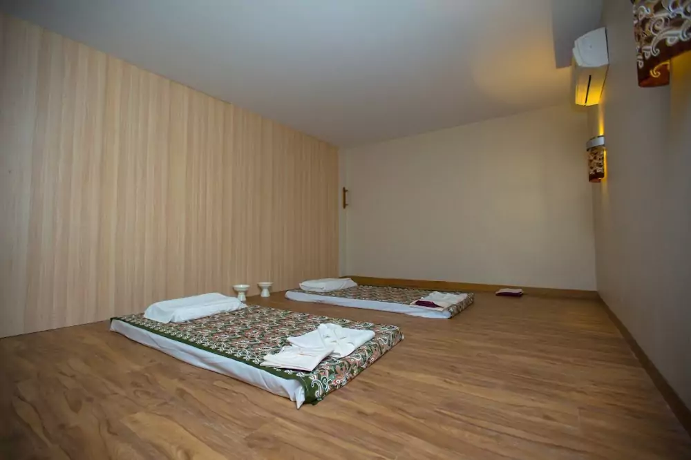 Пхукет таун, Mahacheeva Thai Massage адрес