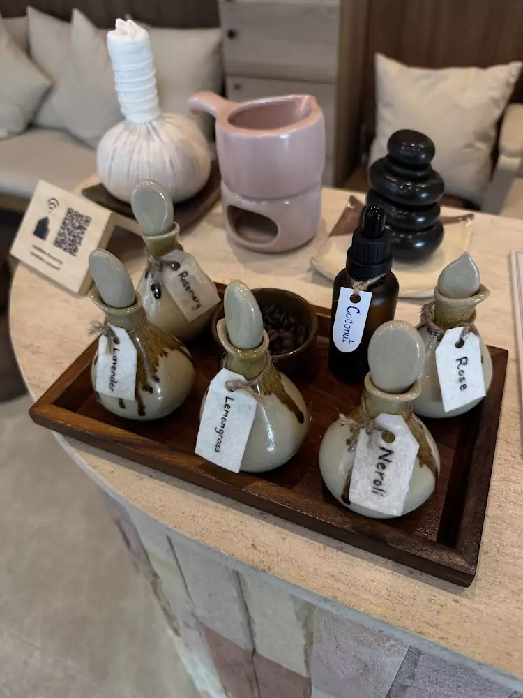 Bang Tao, Pinewood Massage and Spa how to get there