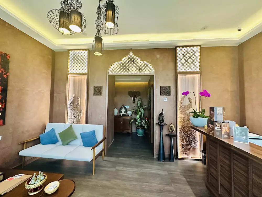 Bang Tao, Essento spa address