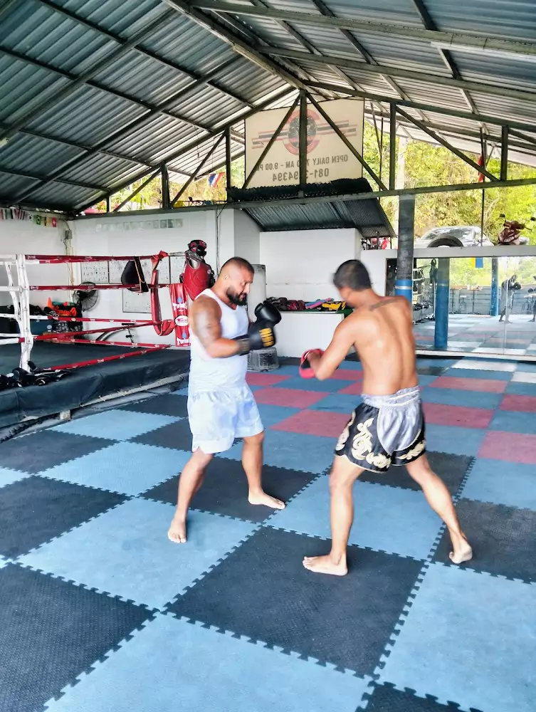 Патонг, Superman Muay Thai Gym сходить