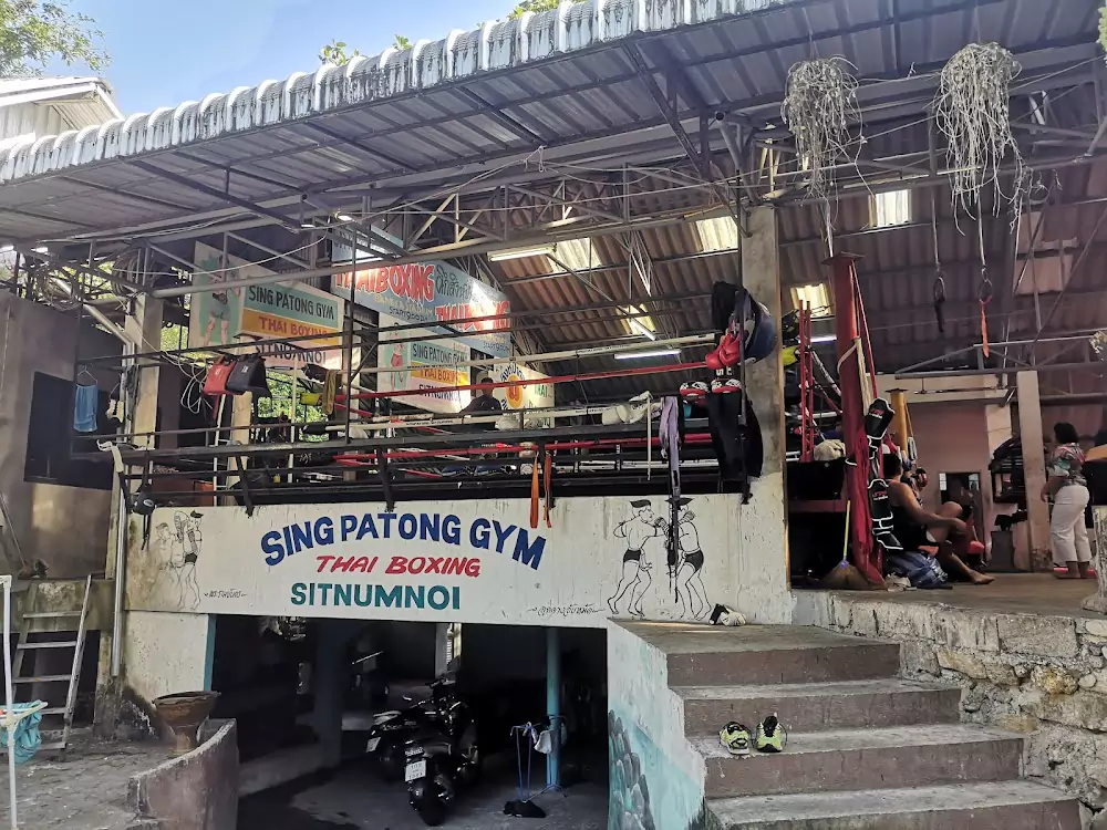 Patong, Petchnumnoi Gym directions