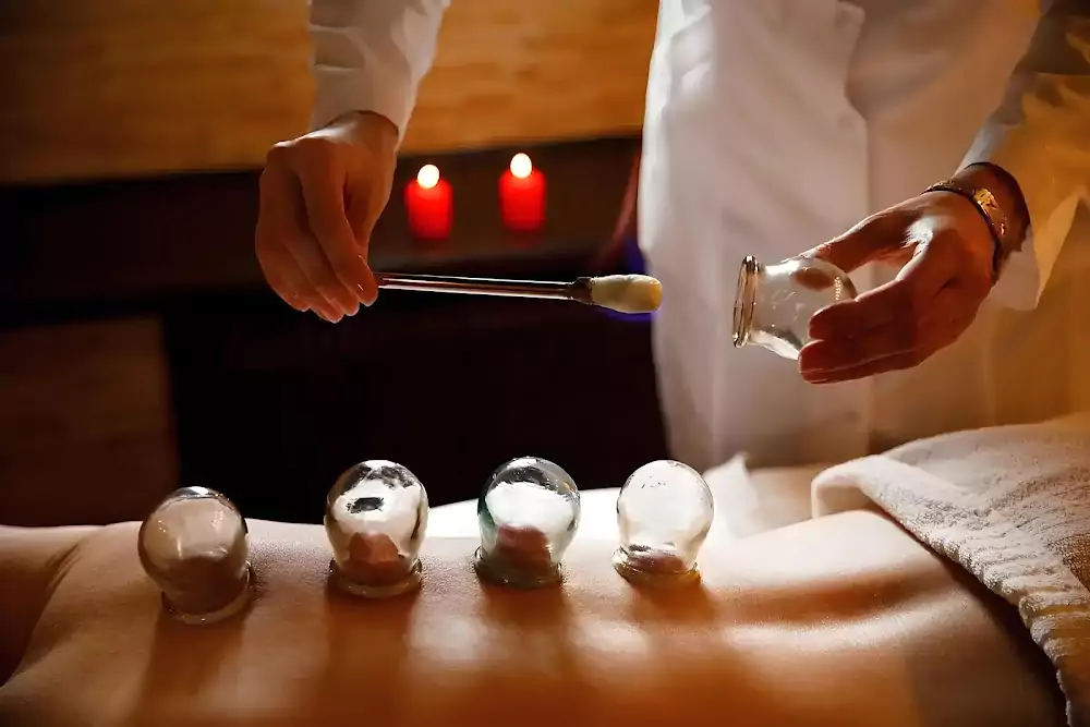 Bang Tao, Essento spa working hours