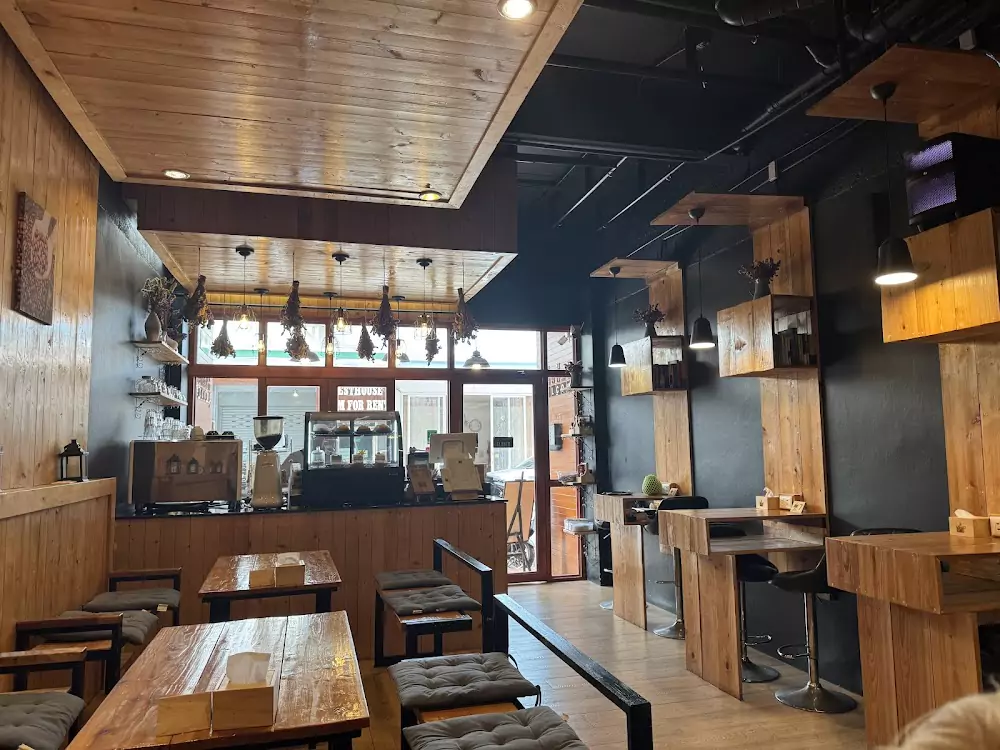 Kamala, A&B Café Coffee and more opening hours
