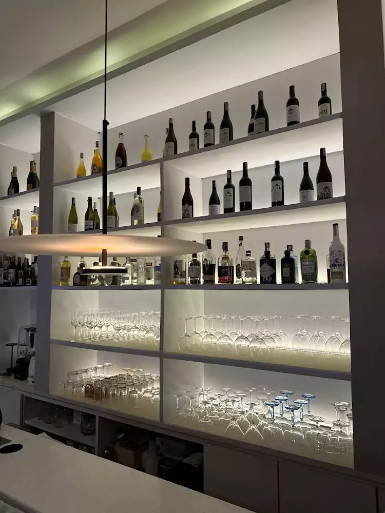 Банг Тао, Aja Bistro & Bar найти