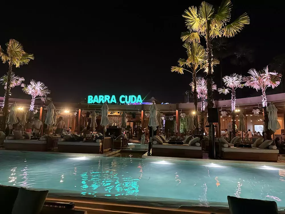 Патонг, Barra Cuda Beach Club Phuket сходить