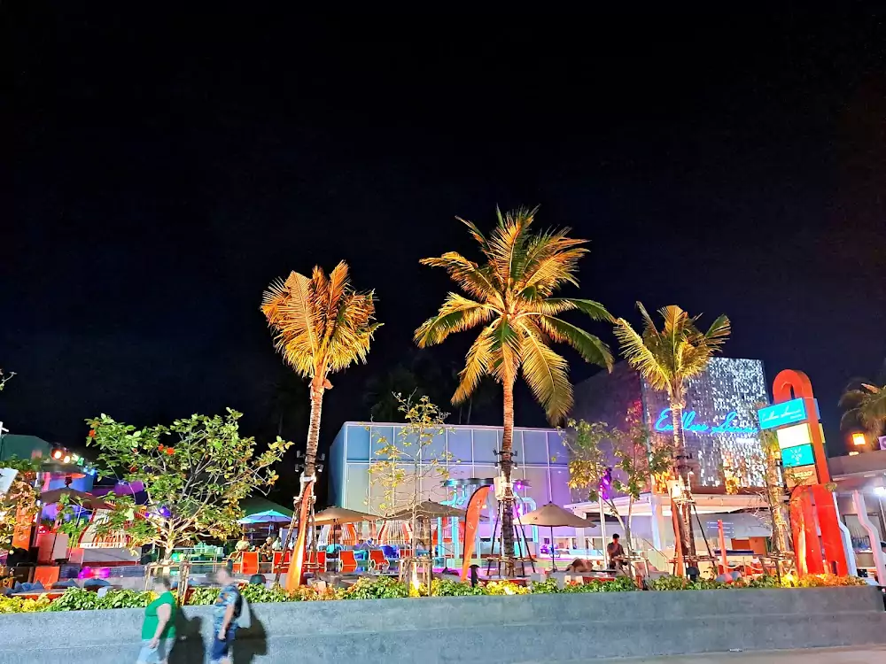 Patong, Endless Summer Beach Club visit