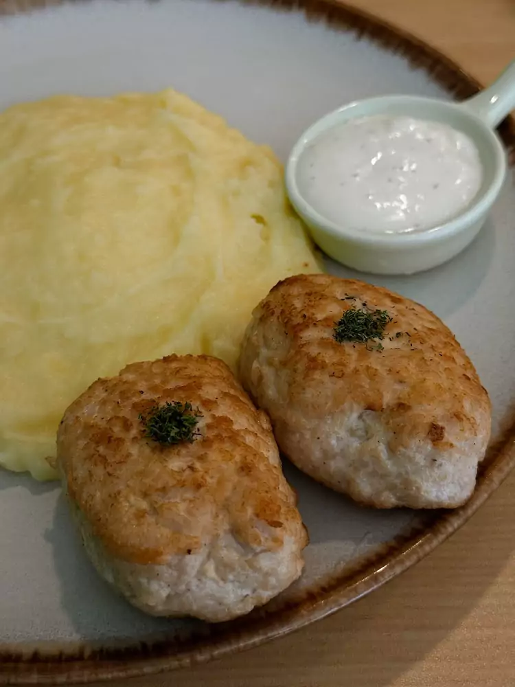 Камала, KEFIR Cafe как добраться