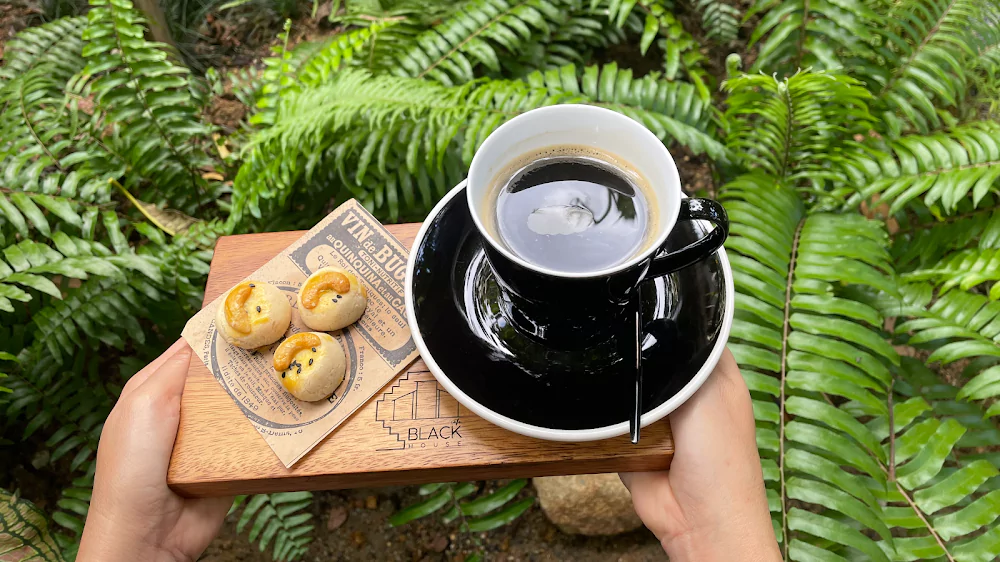Камала, Black House Cafe время работы