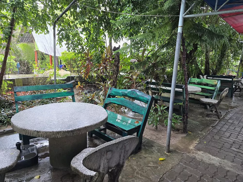 Chalong, Mor Mu Dong Restaurant exact address