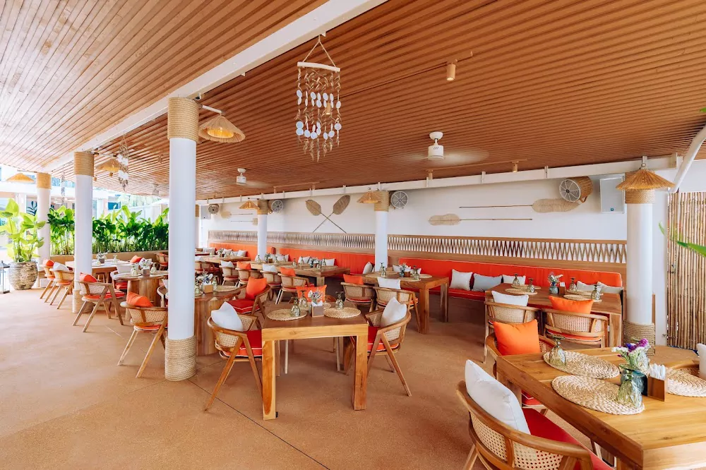 Банг Тао, Solis Beach Club Phuket часы работы