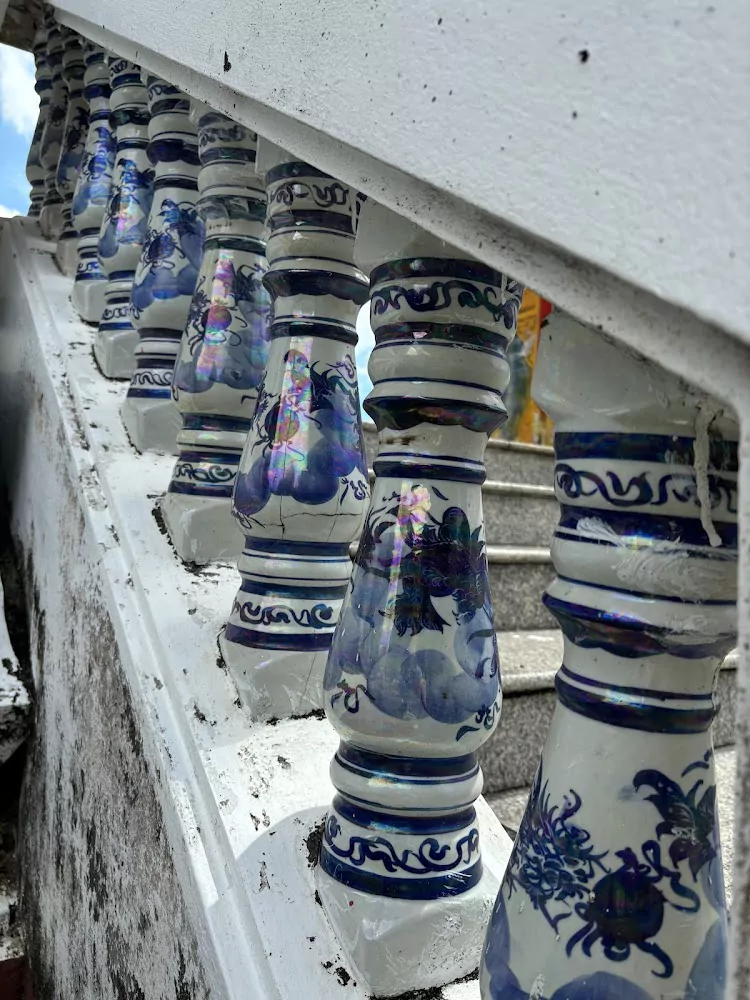 Bang Tao, Wat Choeng Thale explore