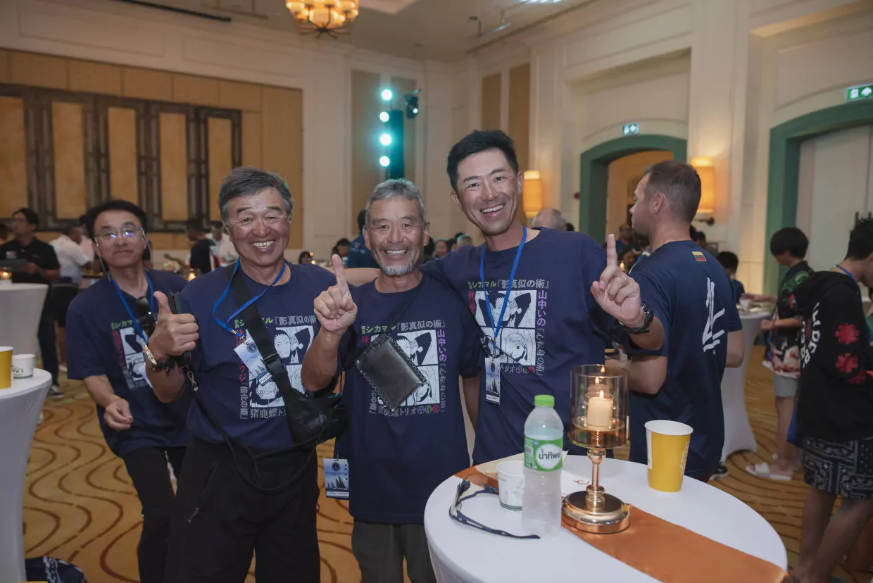 JDyG79h-CMG2szuNo0Mi04D8ChDxIeq3