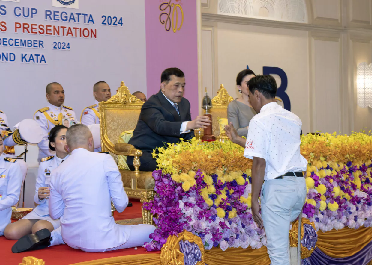 JNiGOfH7sFn3j_9Q_ujQAcWiQ6KOvOAY