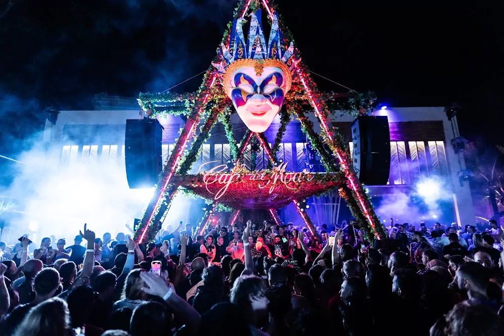 Камала, Café del Mar Phuket Suites & Penthouse время работы