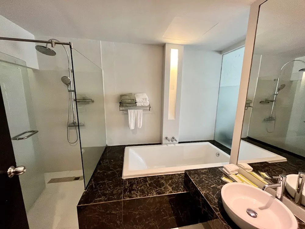 Kata, Sugar Palm Grand location