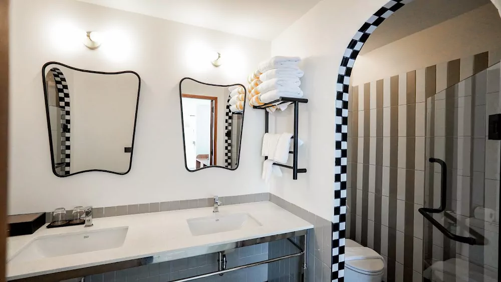 Kata, Sugar Marina Hotel -POP- Kata Beach route