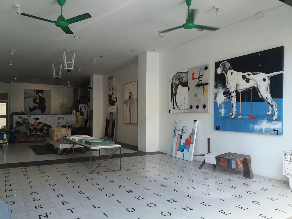 Phuket Town, Mr.Zen Art Studio opening hours
