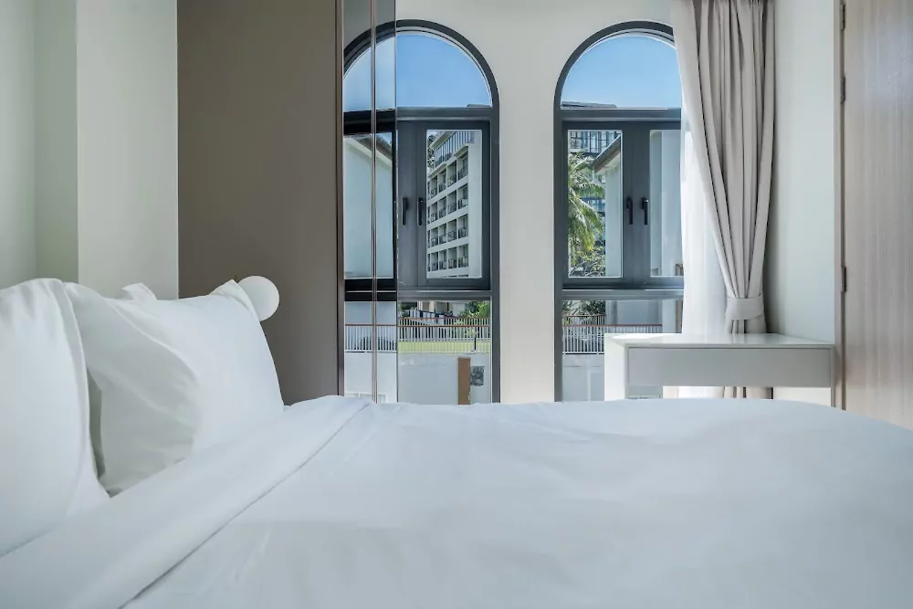 Karon, Palmetto Park Residence working hours