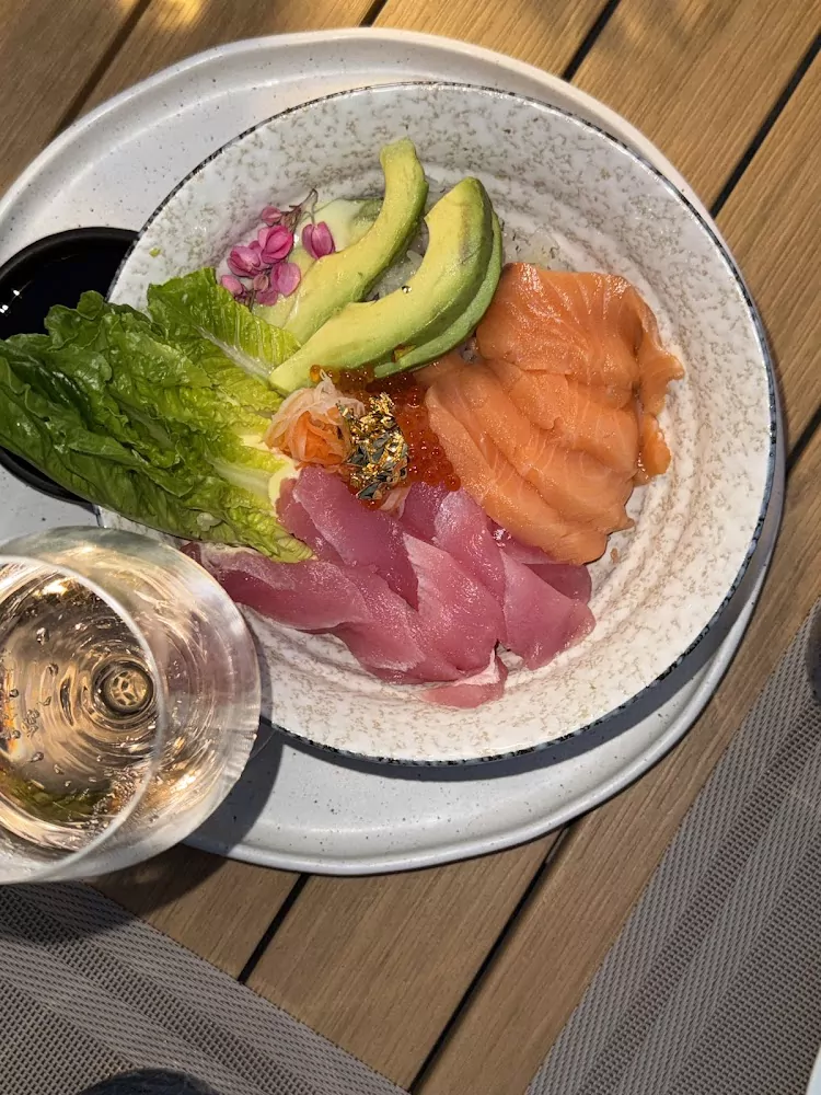 Карон, Cape Rock Cuisine посетить