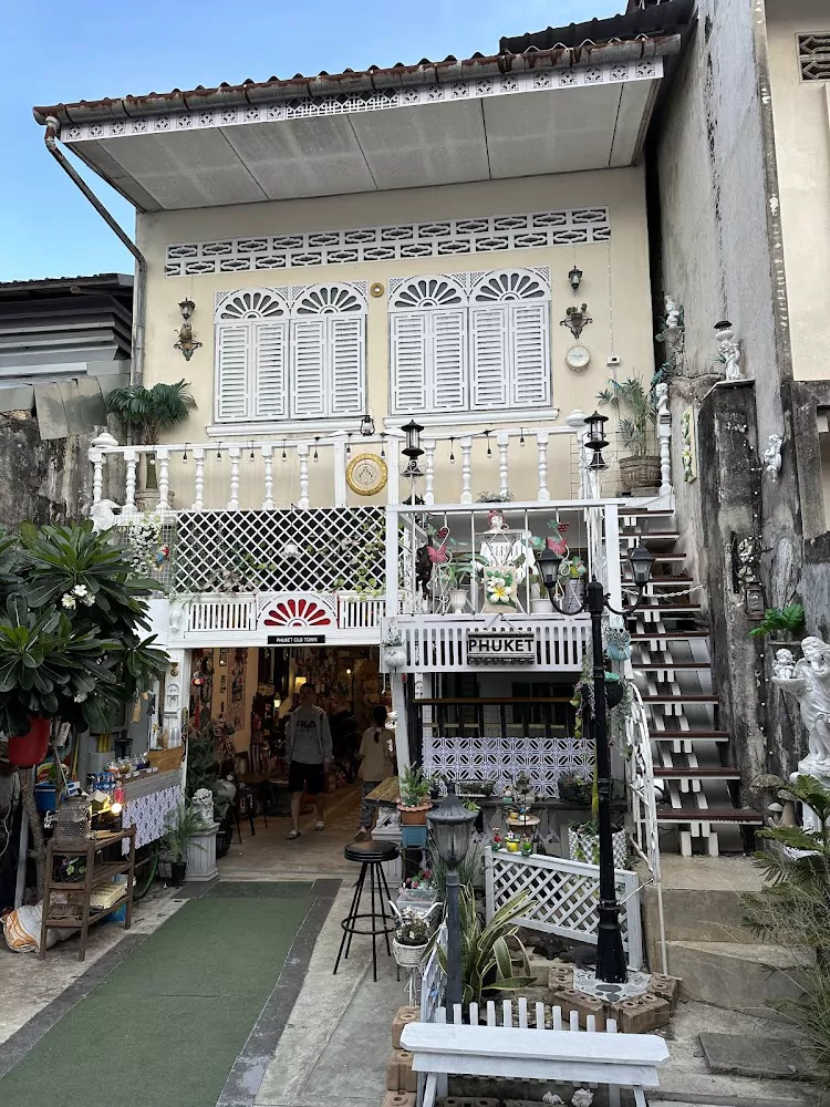 Пхукет таун, Old Town Fantasy адрес