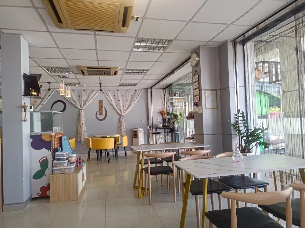 Phuket Town, Posh and Pow Club Café exact address