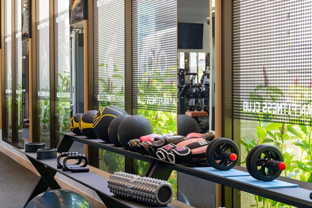 Bang Tao, A.Z. Sunrise Resort & Fitness Club how to get there