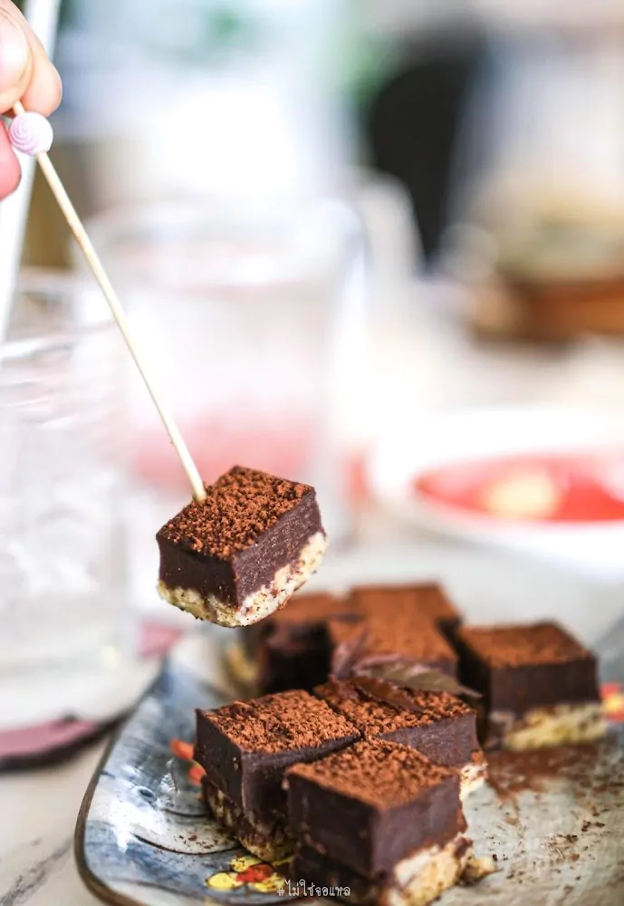 Phuket Town, Posh and Pow Club Café exact address