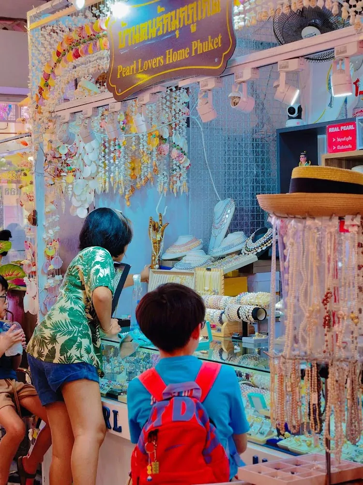 Пхукет таун, Old Town Fantasy фото