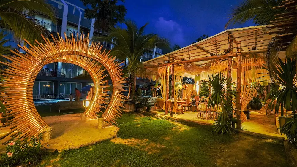 Karon, Lido Bar location