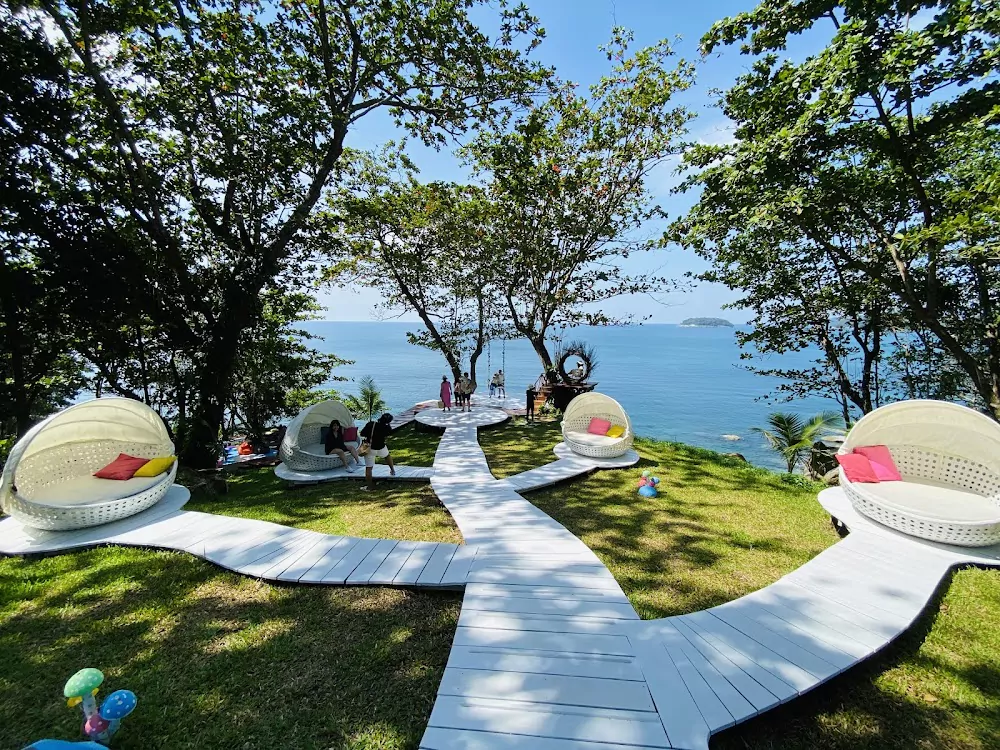 Kata, Rock Beach Swing photo