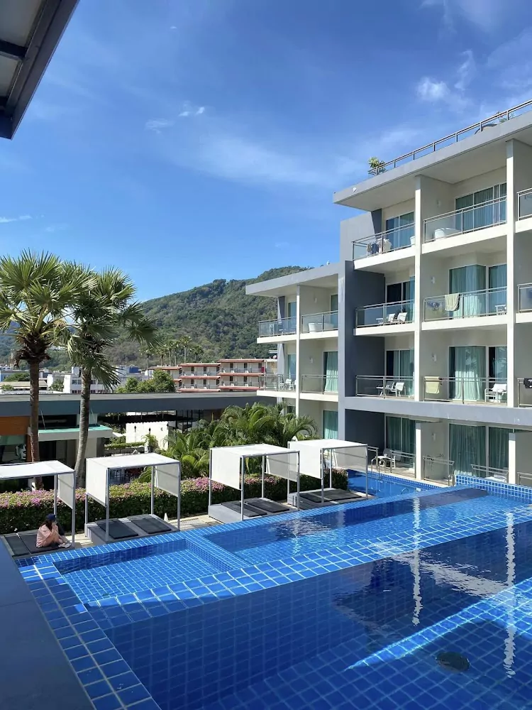 Kata, Sugar Palm Grand directions