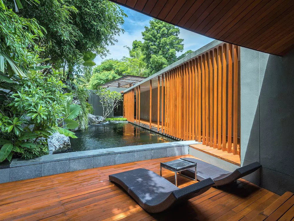 Май Кхао, Quan Spa route