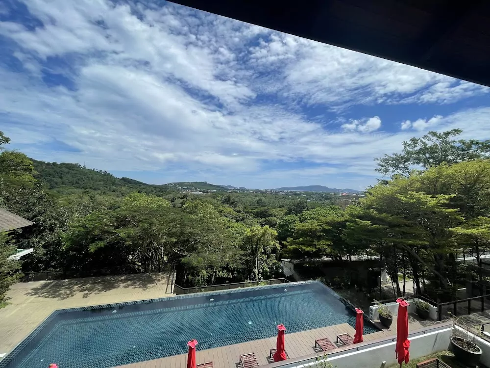 Chalong, Villa Zolitude visit