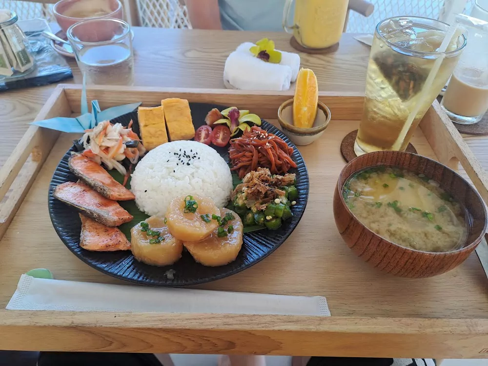 Чалонг, Donna Cafe — for NAVI где находится